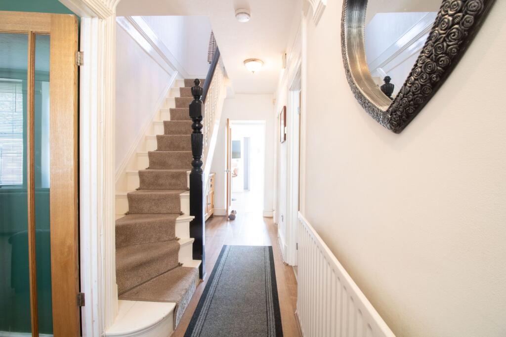 House in Blackwood, Caerphilly - View 2