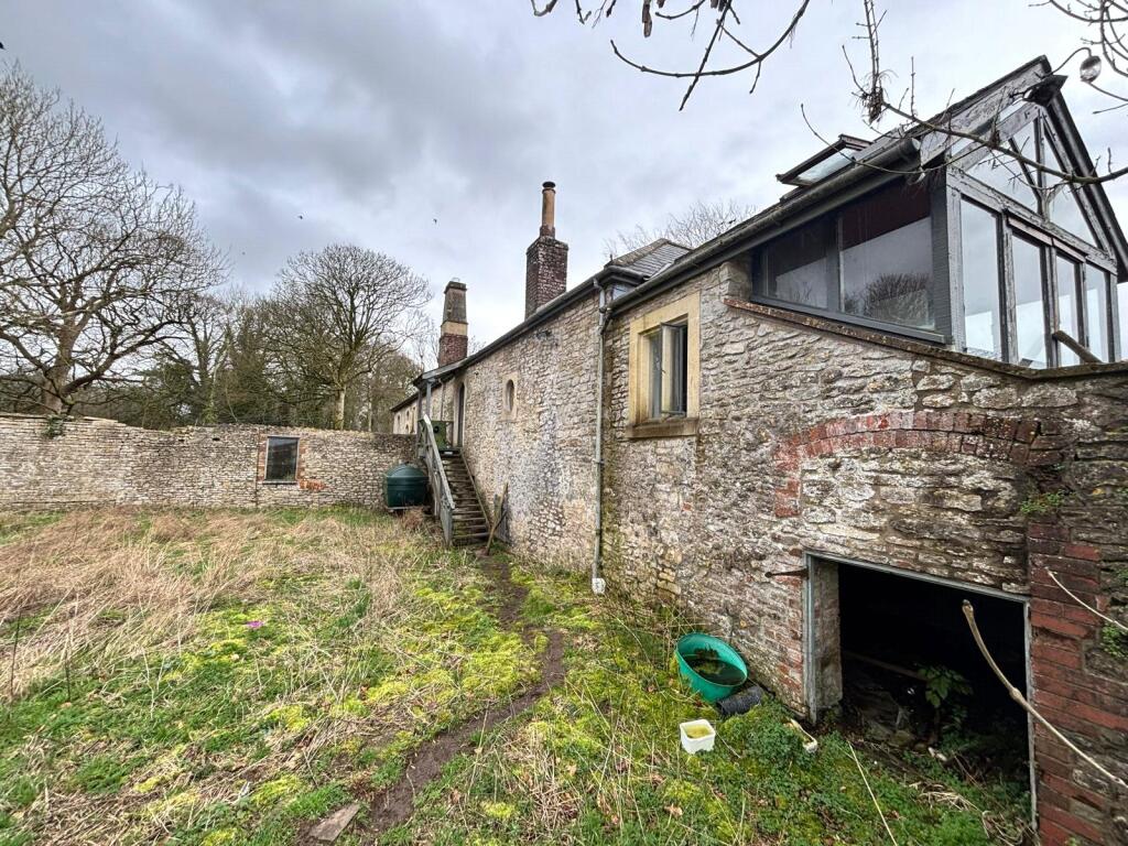 Additional image 5 of The Hayloft, former stables and coach house
