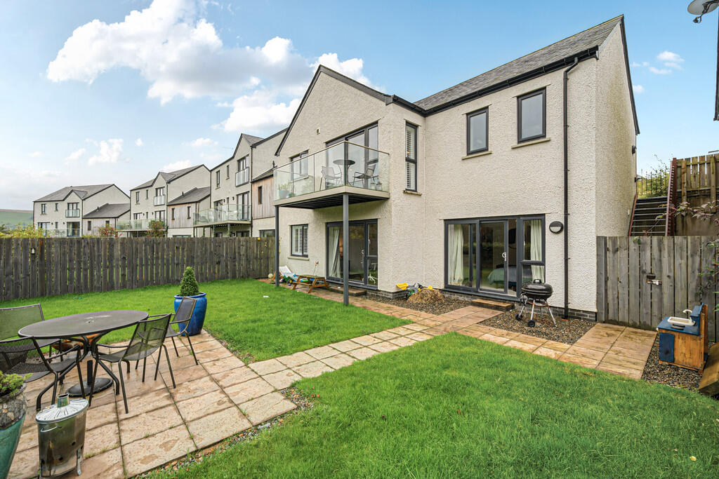 Main image of property: 29 Oakfield Park, Kirkby Lonsdale, LA6 2FQ