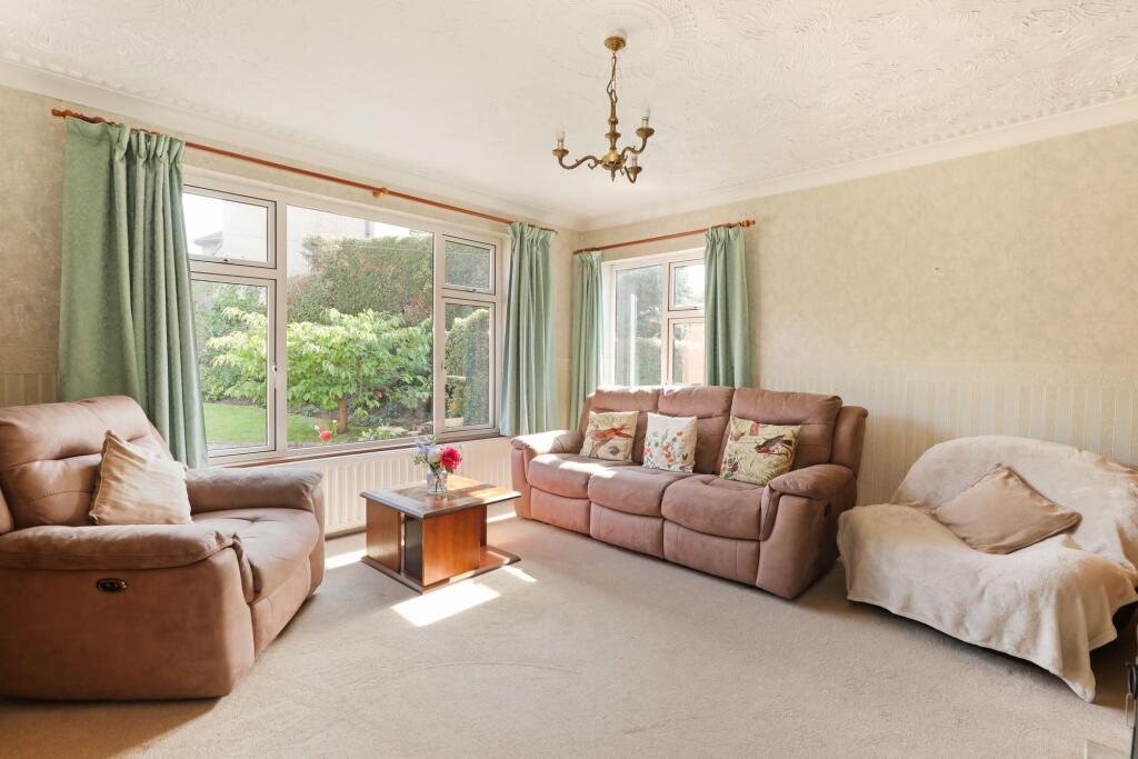 8, Church Lane, Backwell, BS48 photo 2