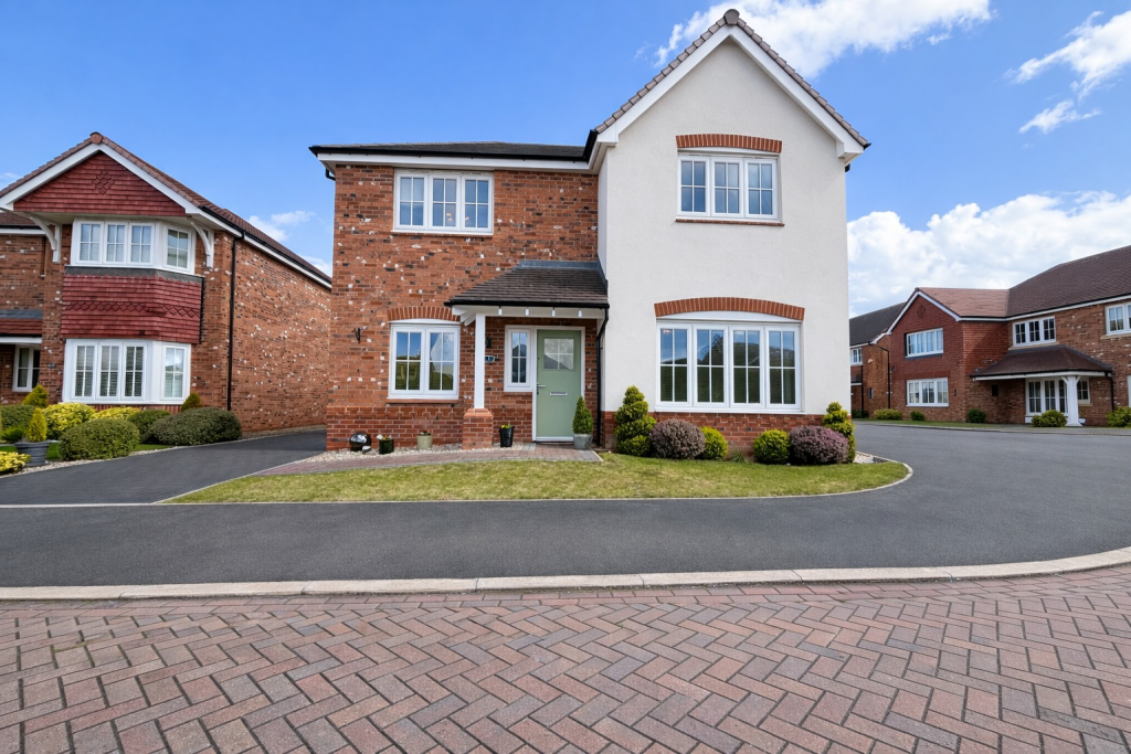 Main image of property: Mead Close, Sandbach, Cheshire, CW11 3SR