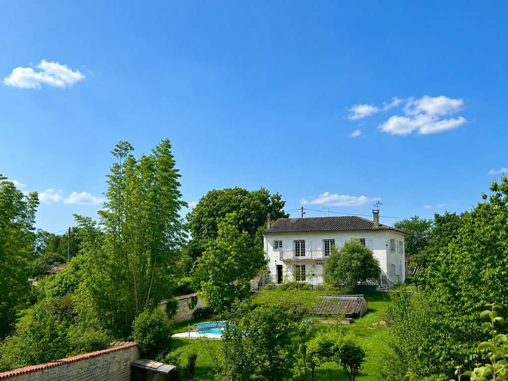 Main image of property: Poitou-Charentes, Deux-Sèvres, Chef-Boutonne
