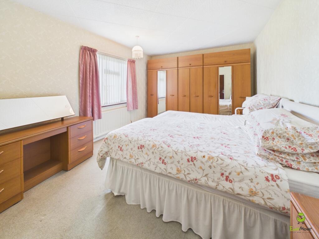 Apartment in Dartford, Kent - View 5