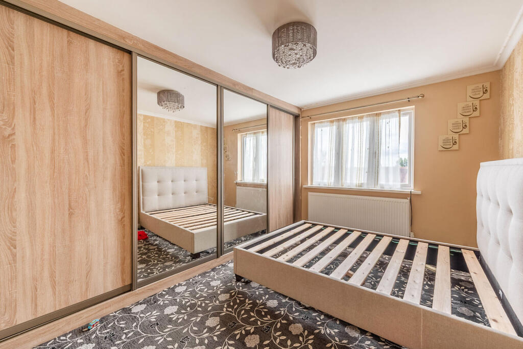 House in London - View 4
