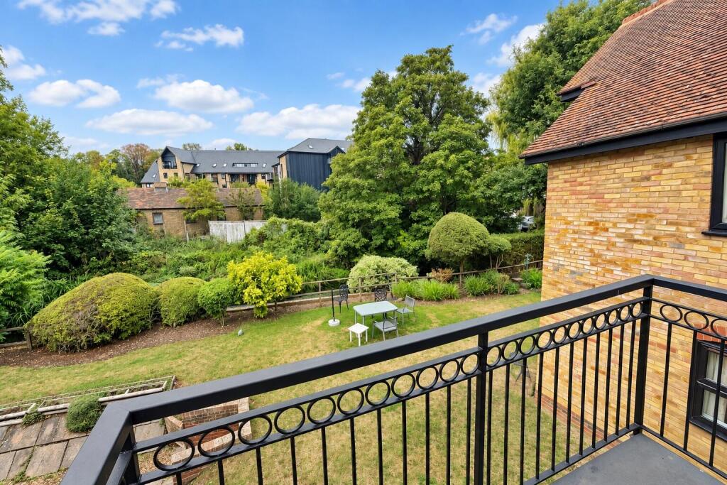 Apartment in London - View 4