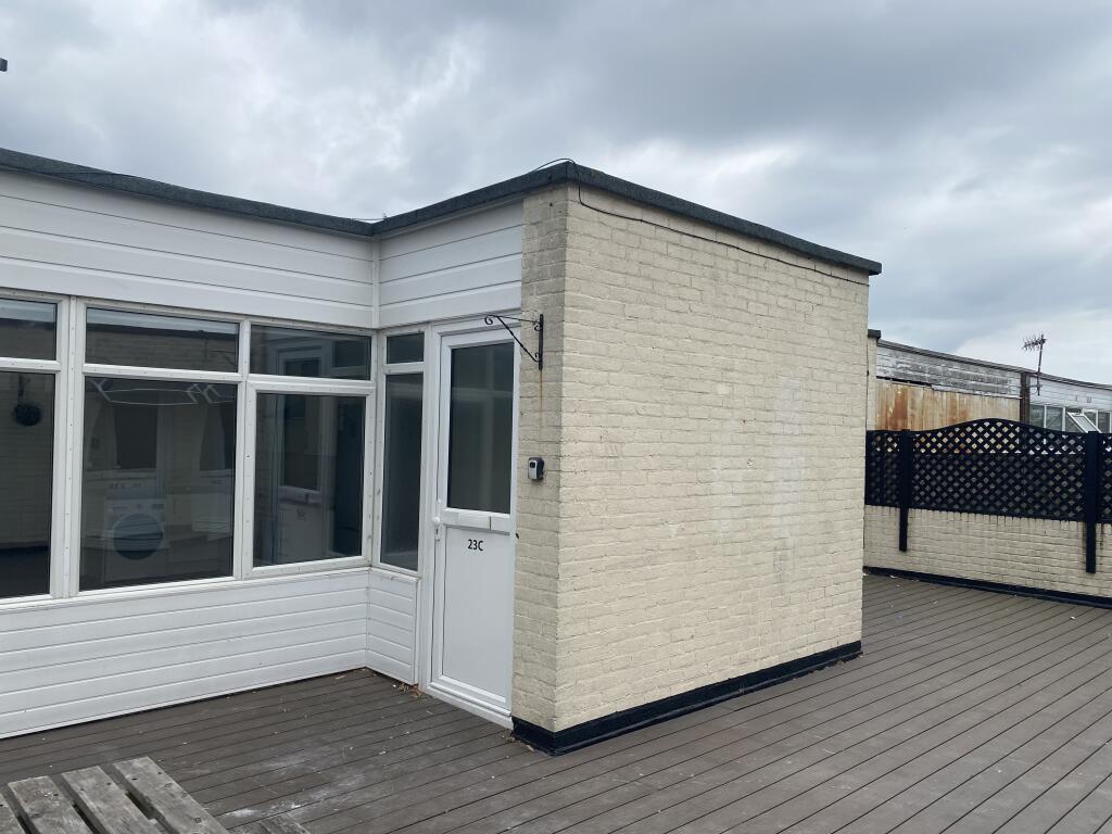 Main image of property: Commercial Road, Totton, Hampshire, SO40