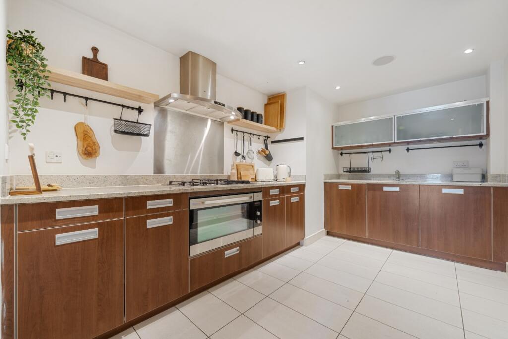 Apartment in London, West Hampstead - View 4