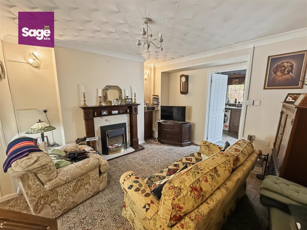 House in Newport - View 2