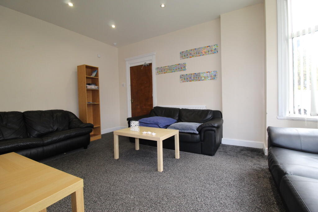House in Leeds - View 5