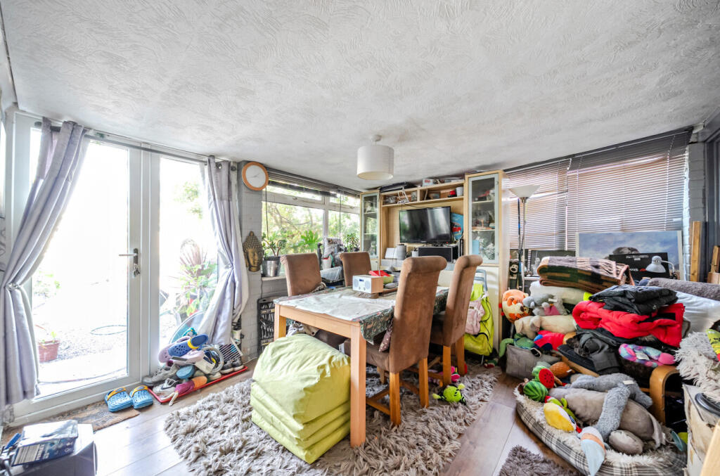 House in Brighton - More