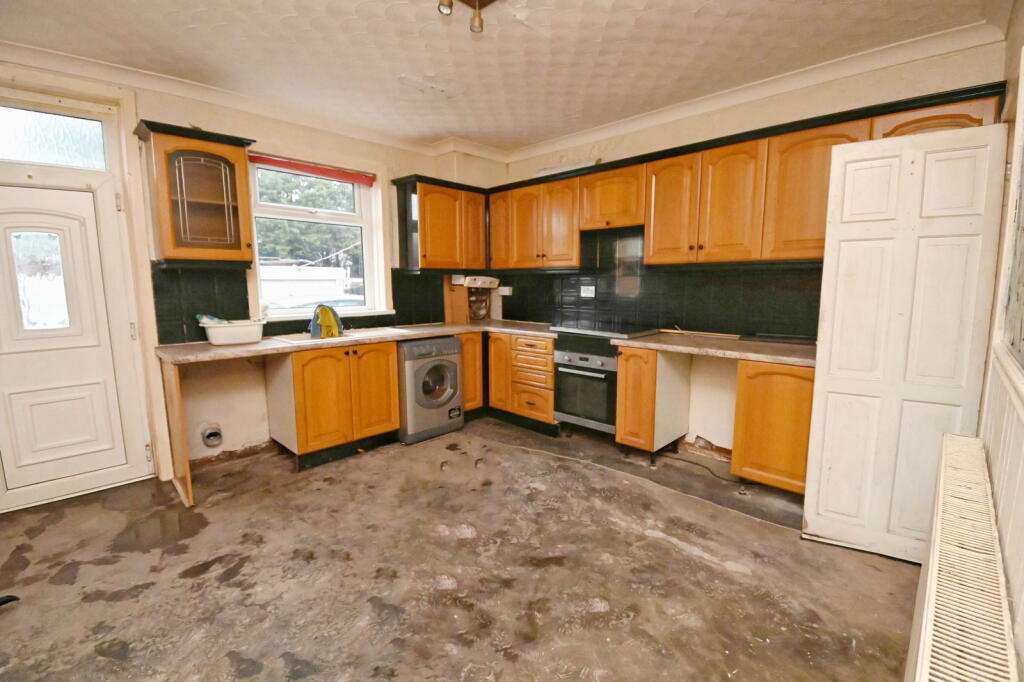 Burton Road, Barnsley, S71 5RP photo 2