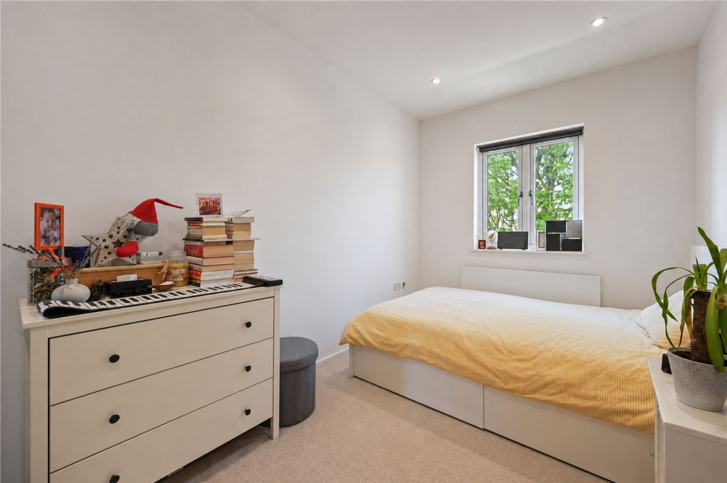 Apartment in London - View 4