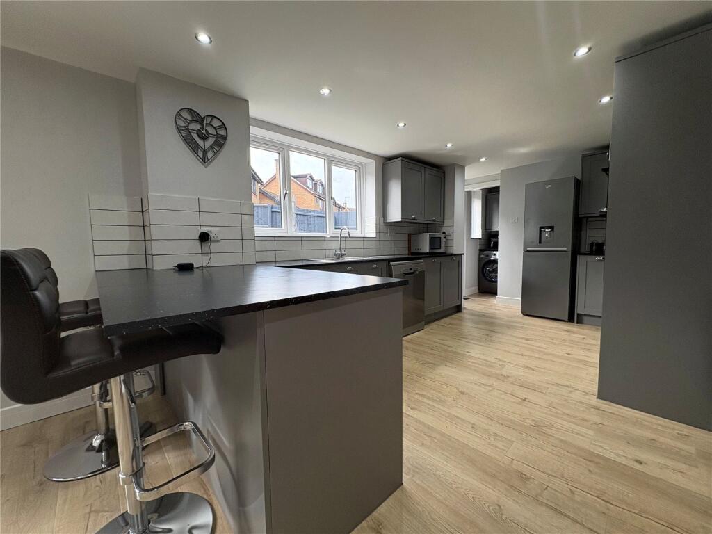 House in Long Buckby, West Northamptonshire - View 5