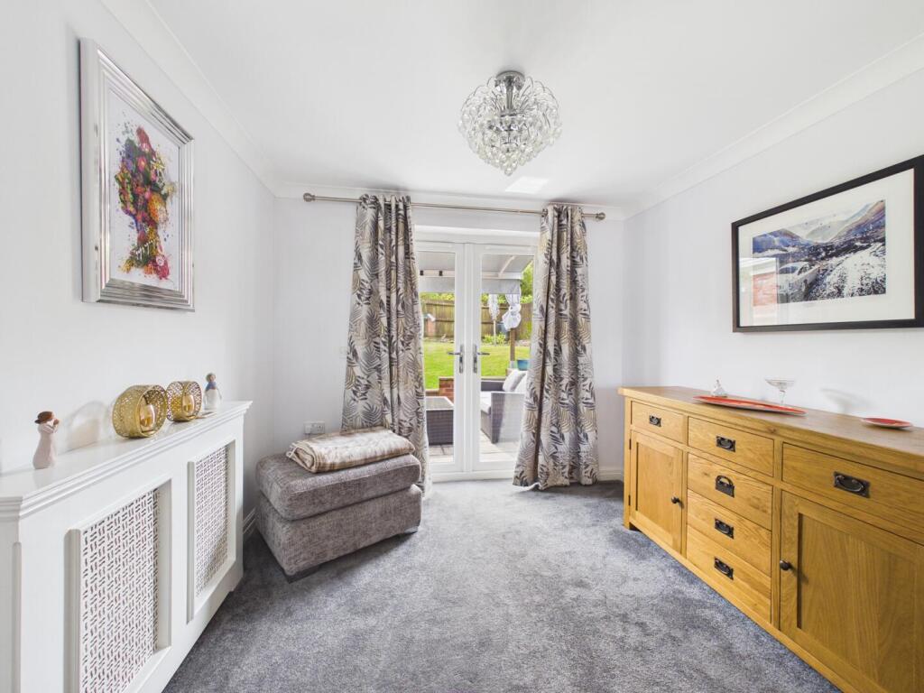House in Bridgend, Laleston - More