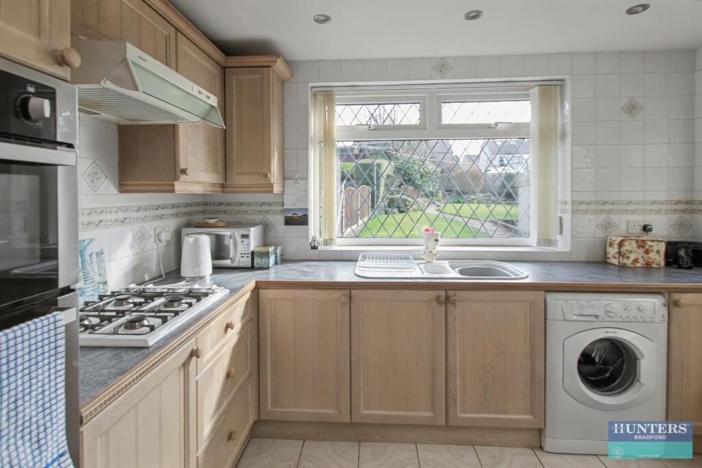 Burras Road Bradford, BD4 7TE - View 3