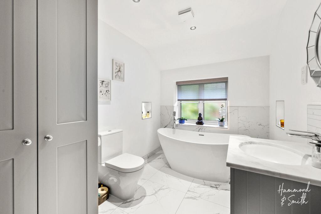 House in Chelmsford - View 3