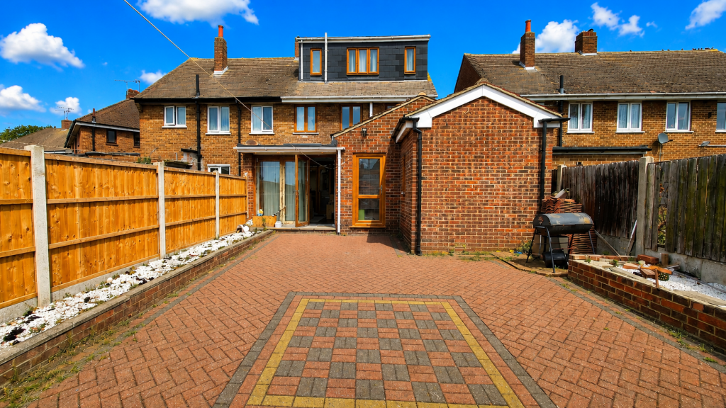 House in Romford - View 4