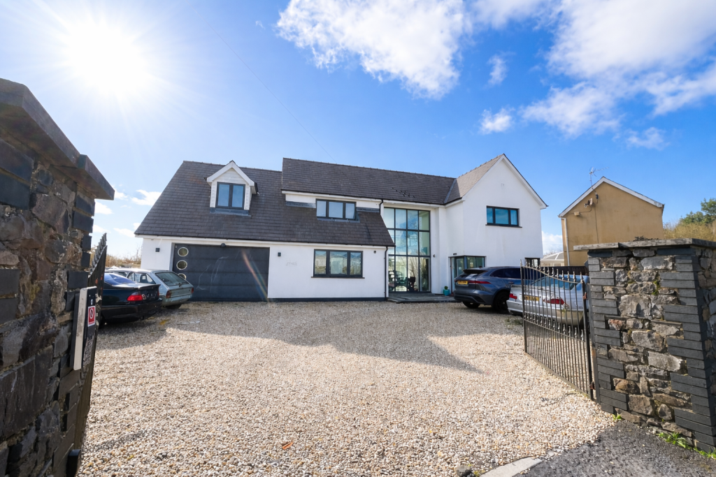 Main image of property: Kingsmoor Road, Kilgetty, Pembrokeshire, SA68