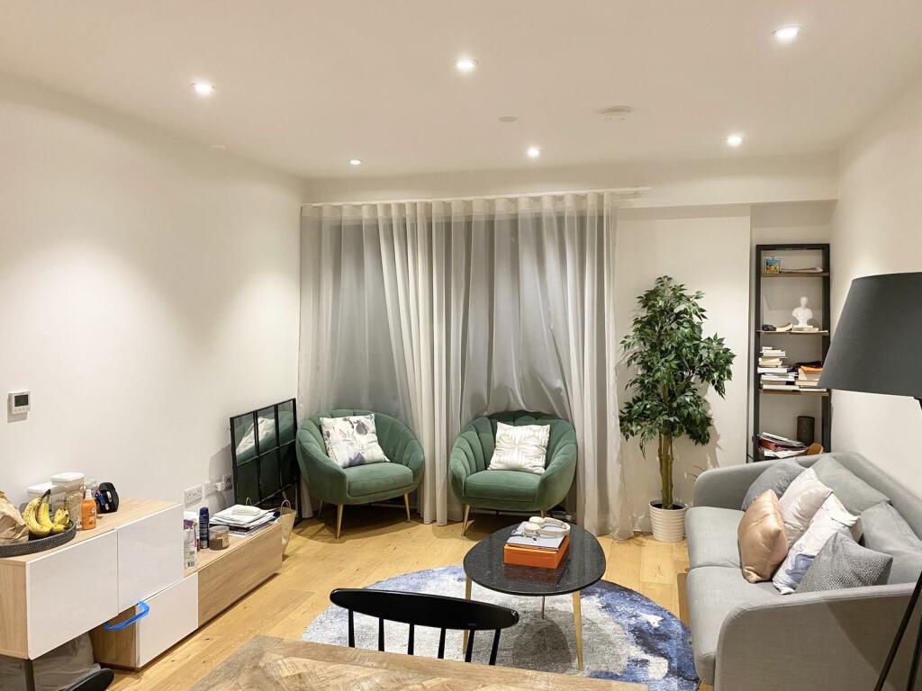 Main image of property: Eastlight Apartments, Dock Street, Tower Hamlets, London