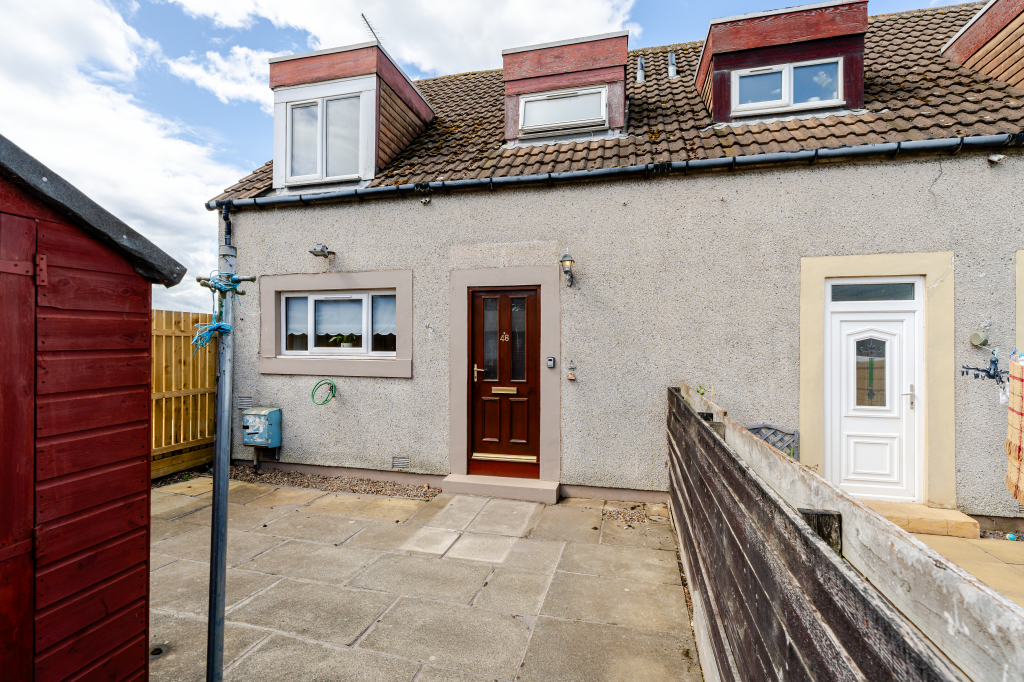 Main image of property: 48 Carberry Court, Whitecraig, EH21 8PJ