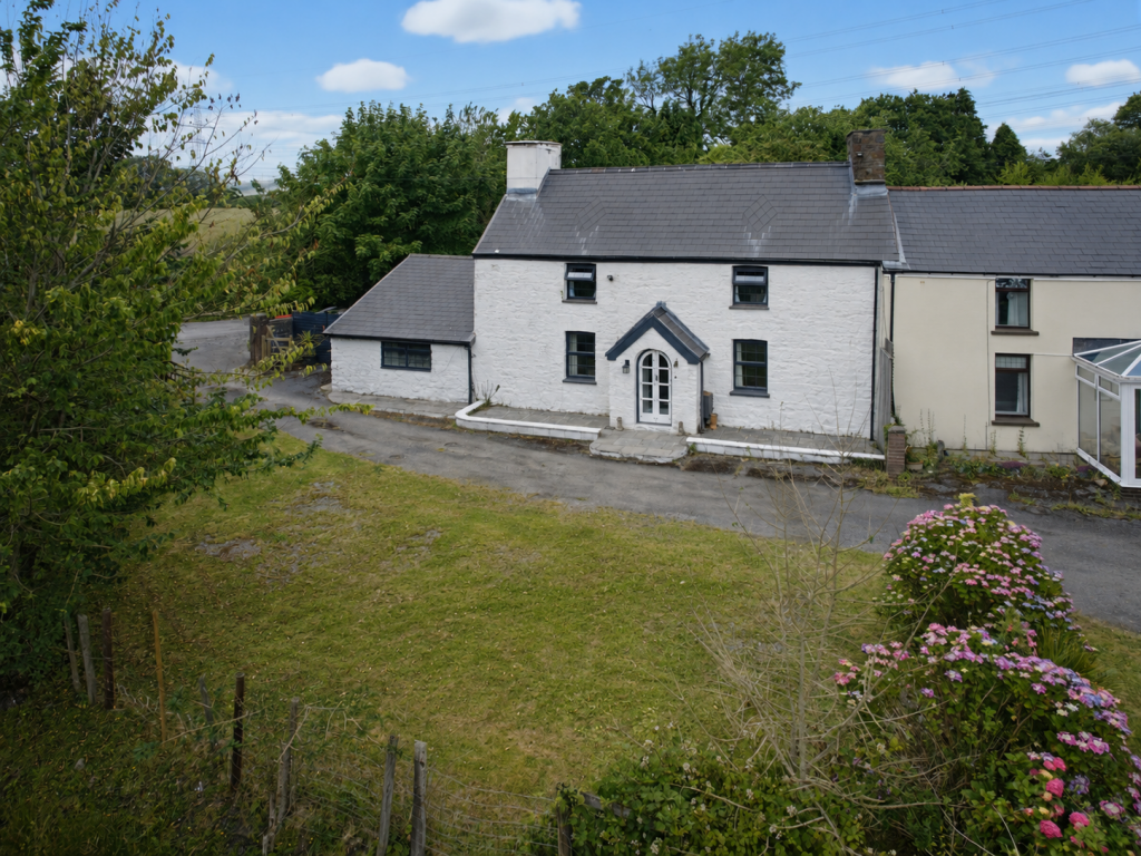 Main image of property: 1 Penywaunfach Cottage, Felindre, Swansea, SA5 7LU