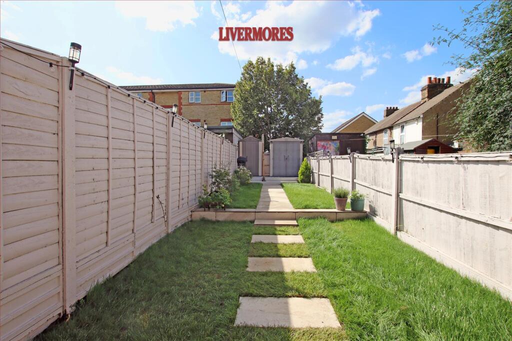 House in Dartford, Brooklands, New Town - View 2