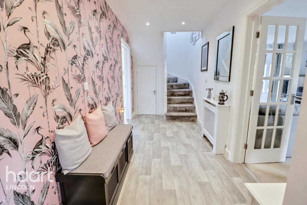 Private Lane, Normanby-By-Spital photo 3