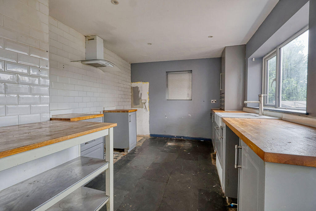 House in Doncaster, Crowle and Ealand - View 4