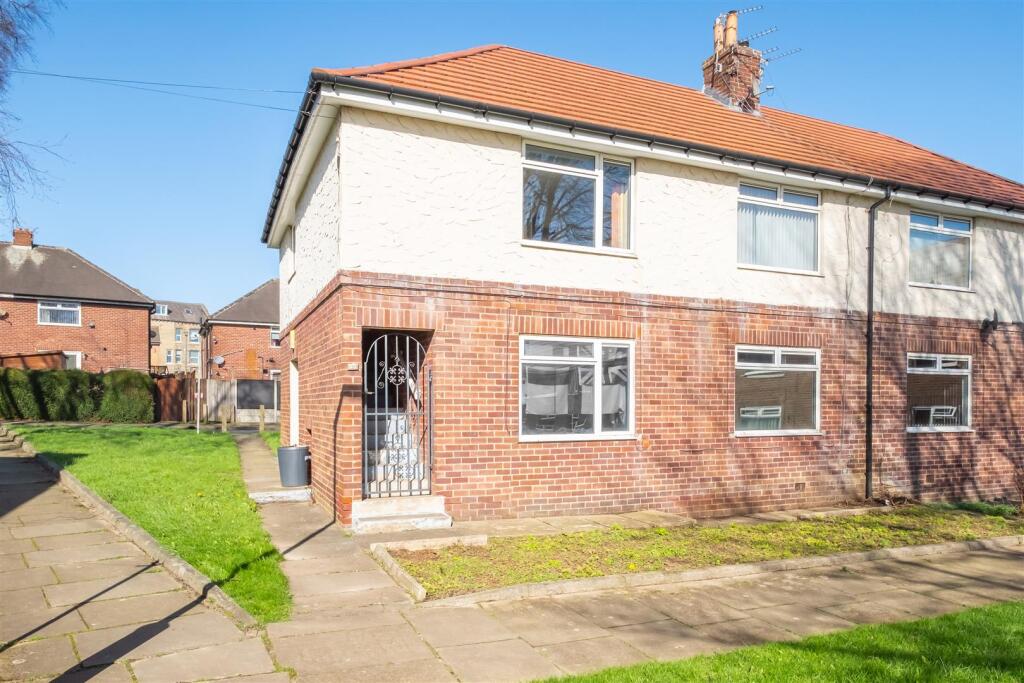 Main image of property: Sandholme Crescent, Hipperholme, Halifax, HX3 8AE