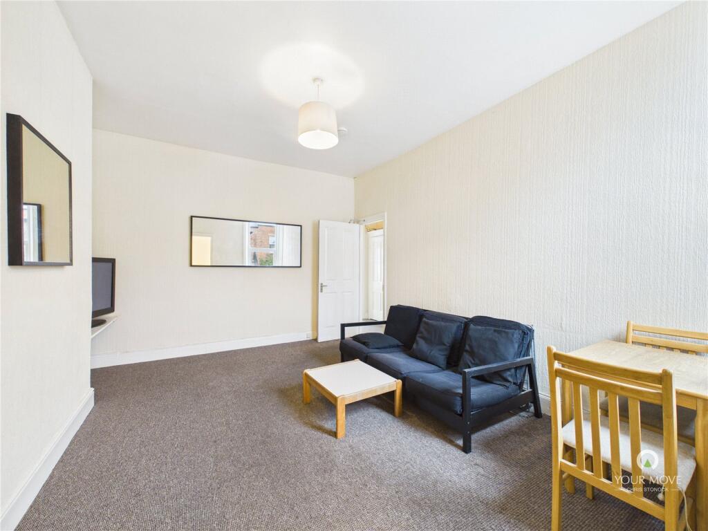 Apartment in Newcastle upon Tyne, Tyne and Wear - View 3
