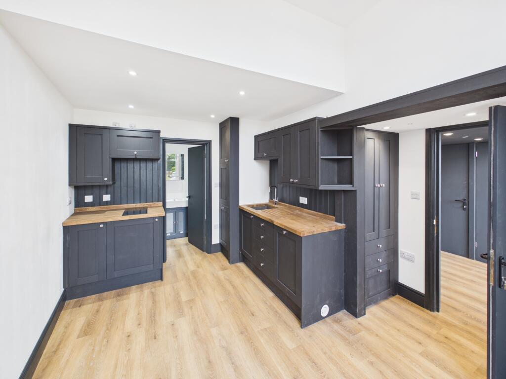 Apartment in Peterborough - More
