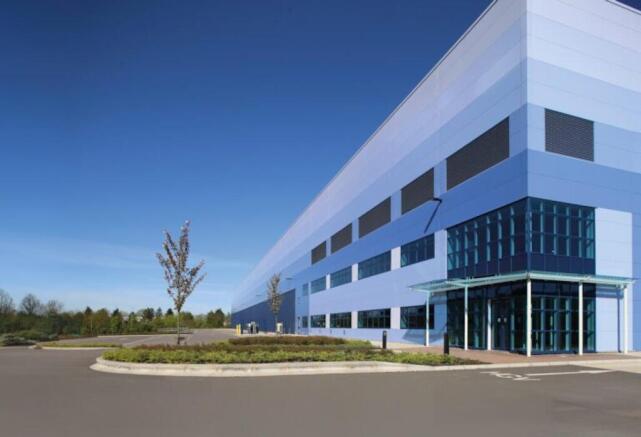 Latitude186Frontofbuilding768x523.jpg