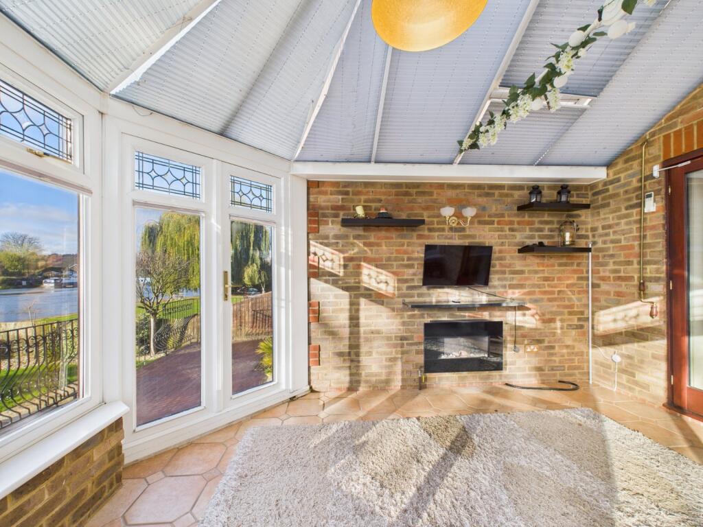 Main image of property: Hythe End Road, Wraysbury, Staines-upon-Thames, Berkshire, TW19