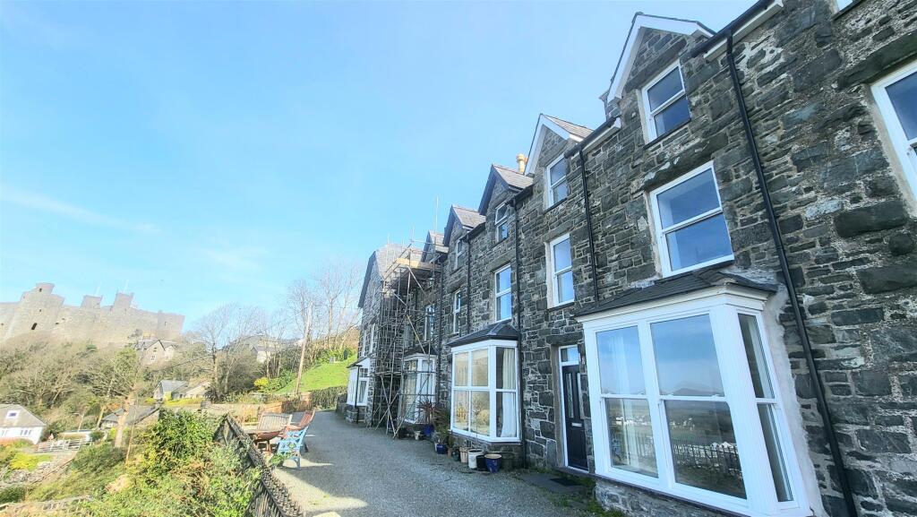 Main image of property: 4 Bronwen Terrace, Harlech
