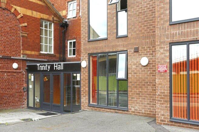 Studio flat on Trinity Hall, George Street, Chester, £40,000