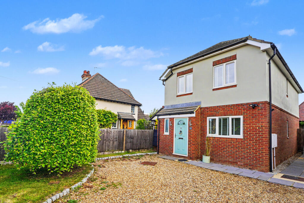 Main image of property: Station Road, Great Billing, Northampton, NN3 9DS
