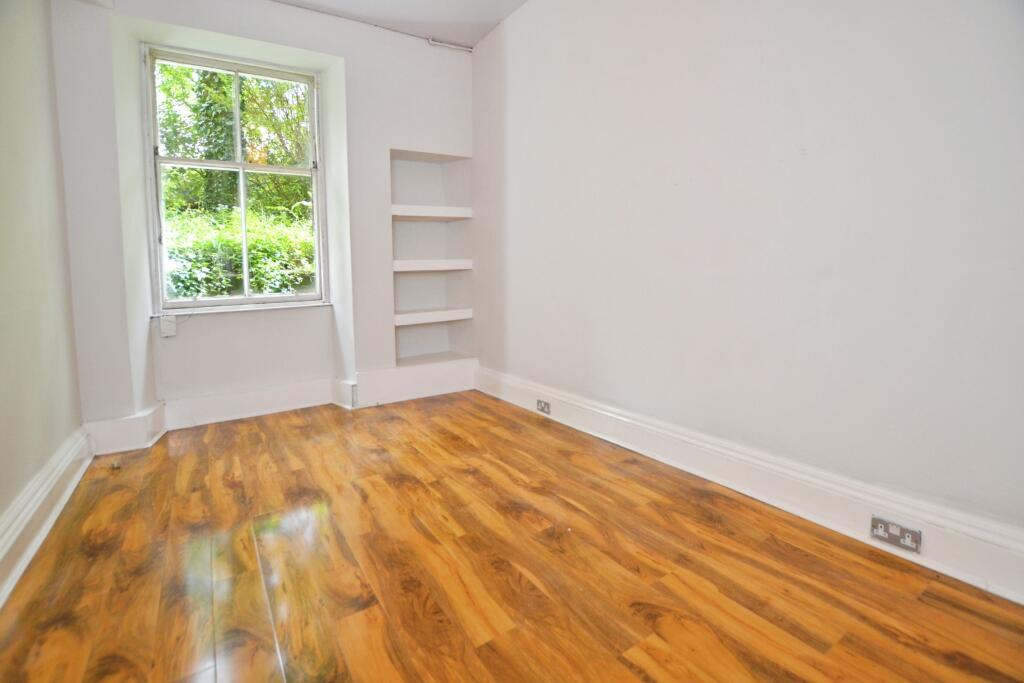 Apartment in Edinburgh - View 5