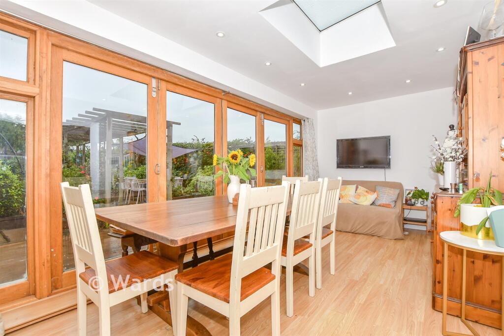 House in Tonbridge - View 4