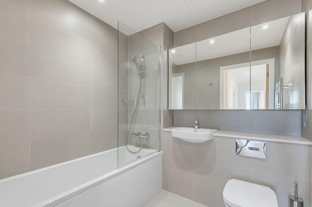 Apartment in London - More
