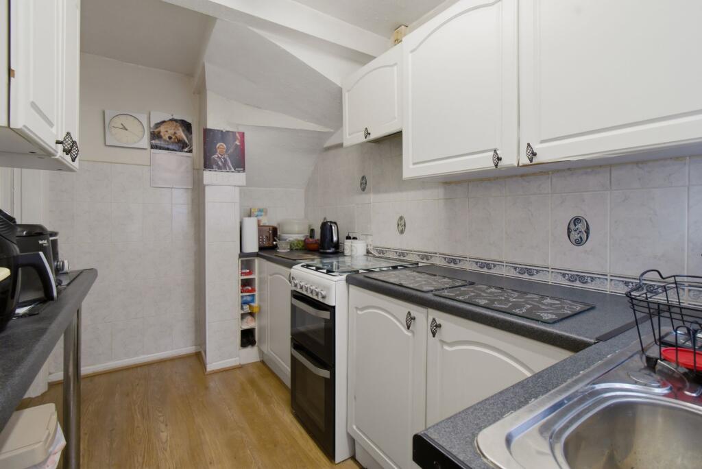 House in Worcester, Lyppard Grange, Warndon - View 3