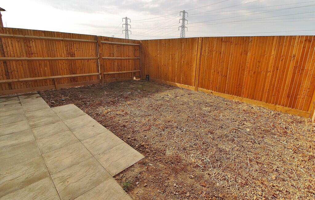 Apartment in Winchester, Newlands - View 5