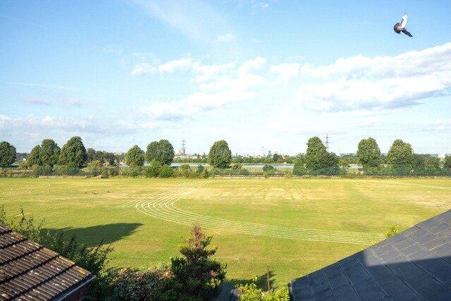 Apartment in London, Leyton - View 6