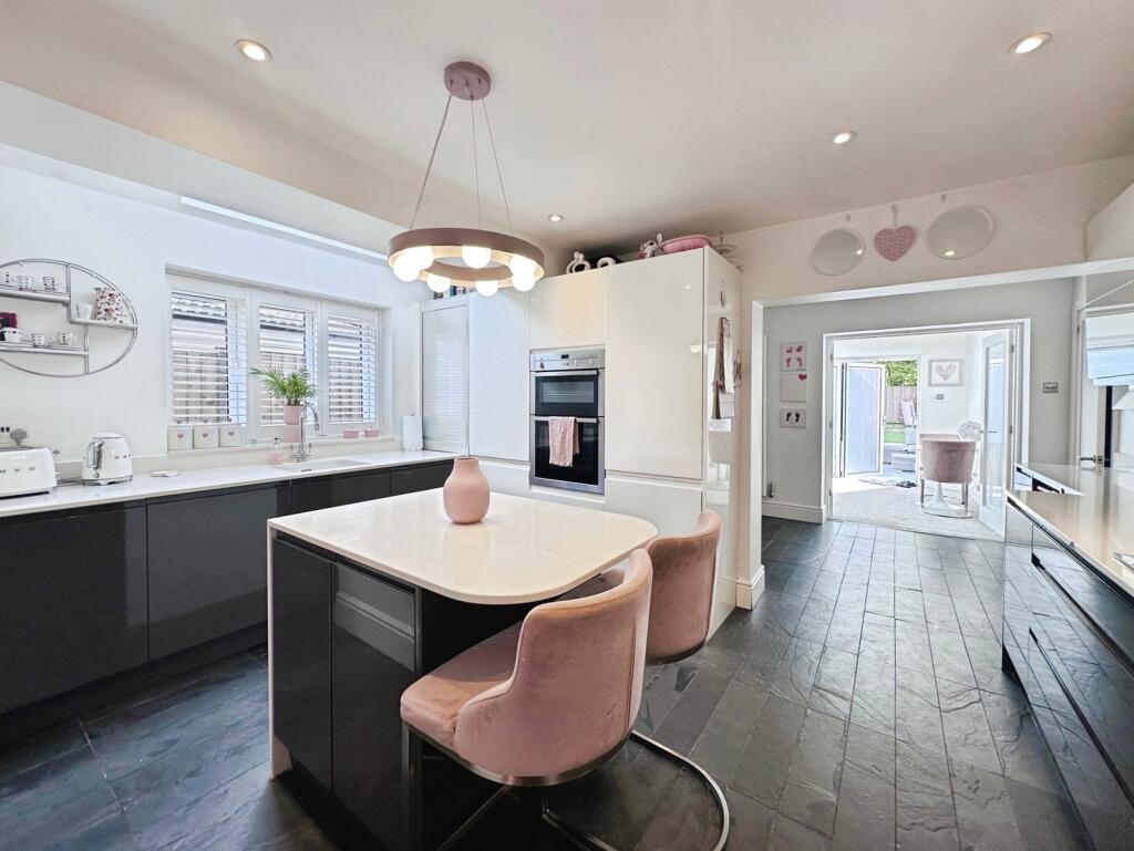 House in Hart, Fleet - View 2