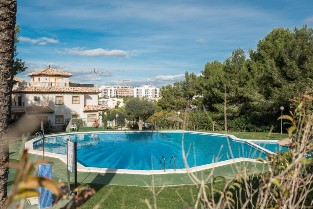Main image of property: Valencia, Alicante, Villamartin