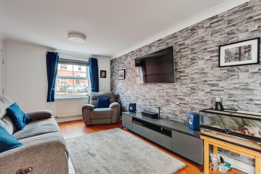 House in Warrington, Helsby - View 4