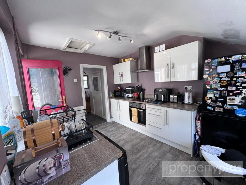 House in Ynyswen, Treorchy - View 3
