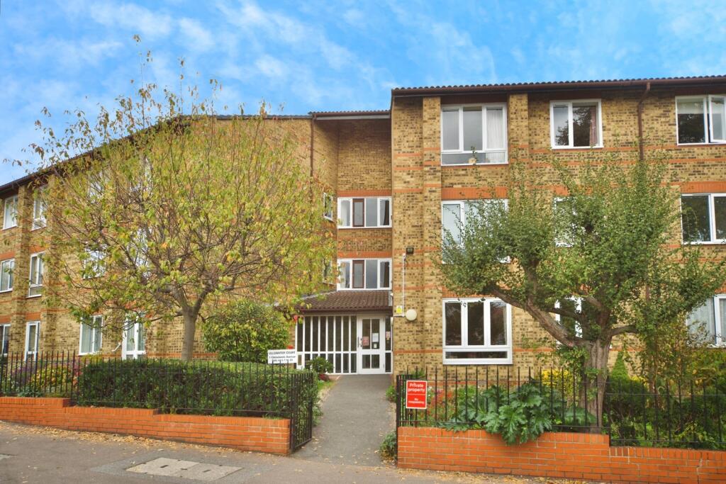 Main image of property: Glebelands Avenue, LONDON, London, E18
