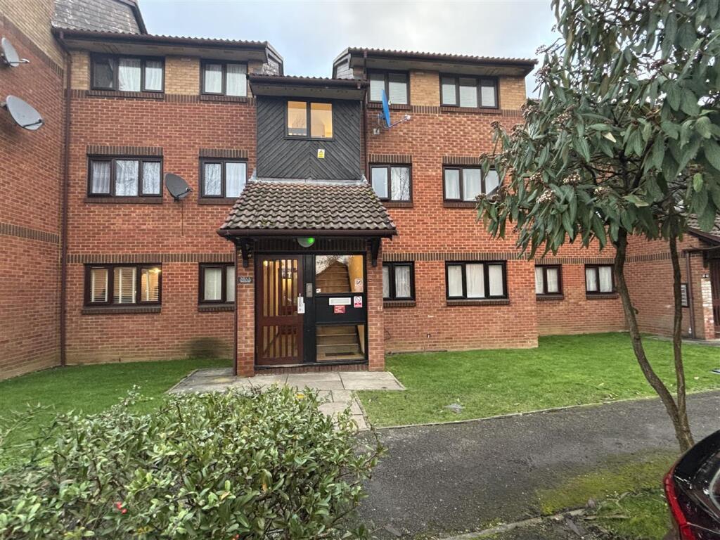 Main image of property: Gatting Close, Edgware