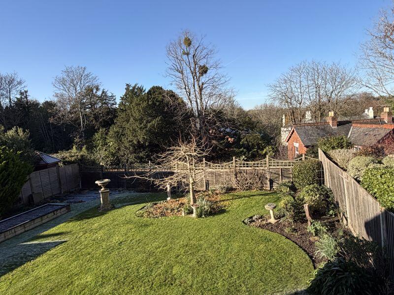 Colville Drive, Bishops Waltham  photo 2