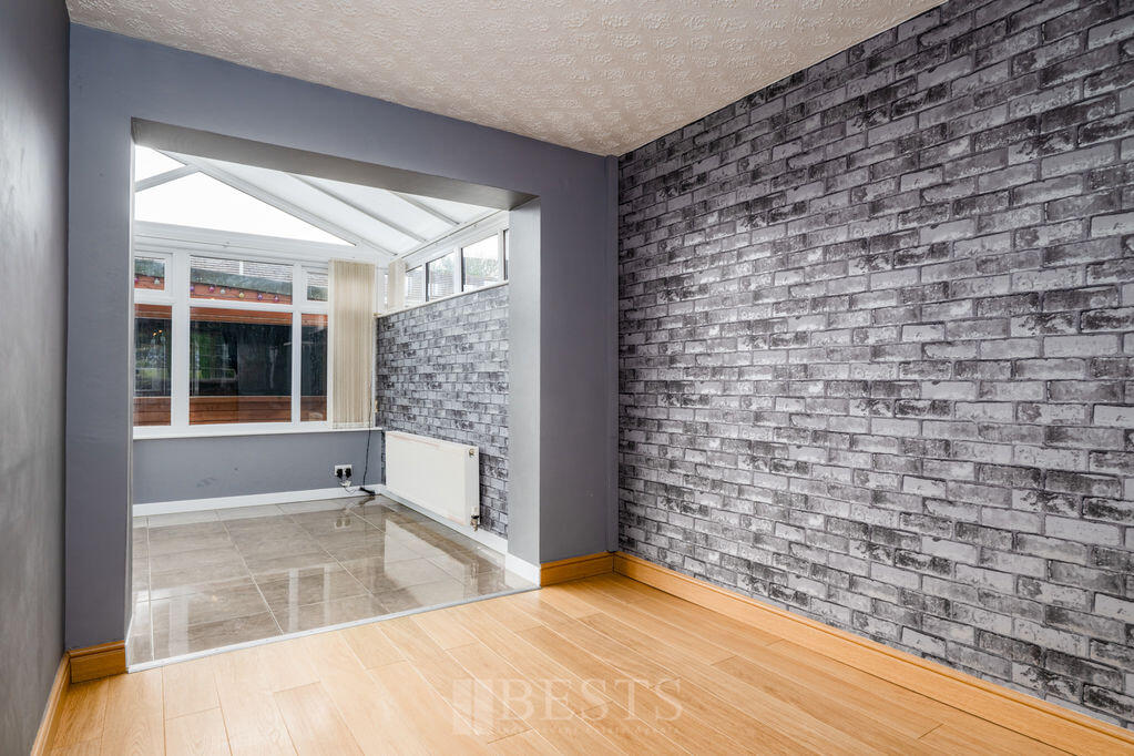 Millersdale Grove, Beechwood, Runcorn photo 4